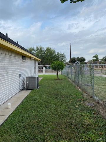 2207 Paseo Encantado Street, Mission, TX 78572