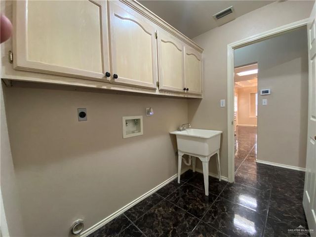 2207 Paseo Encantado Street, Mission, TX 78572