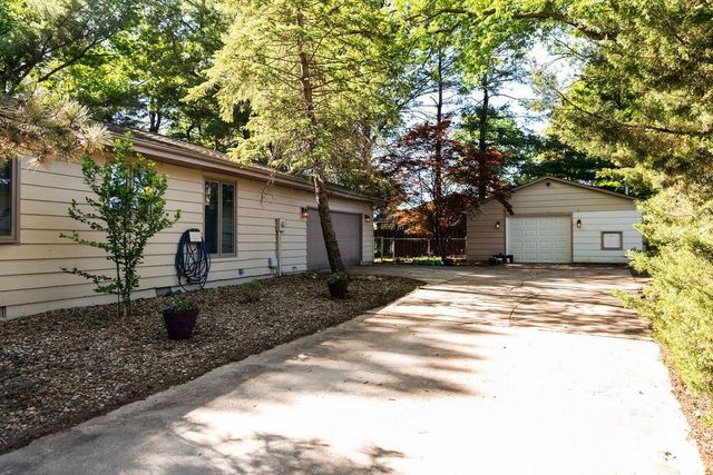 6850 Wilcoxan Drive, New Berlin, IL 62670
