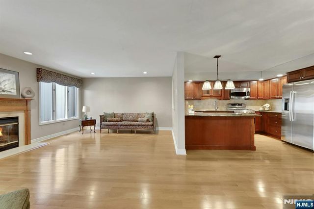 291 Vista View, Mahwah, NJ 07430