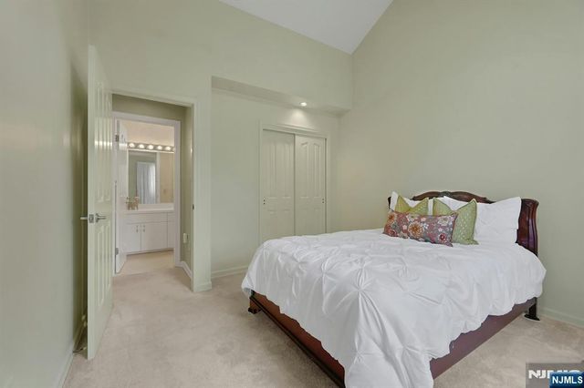 291 Vista View, Mahwah, NJ 07430