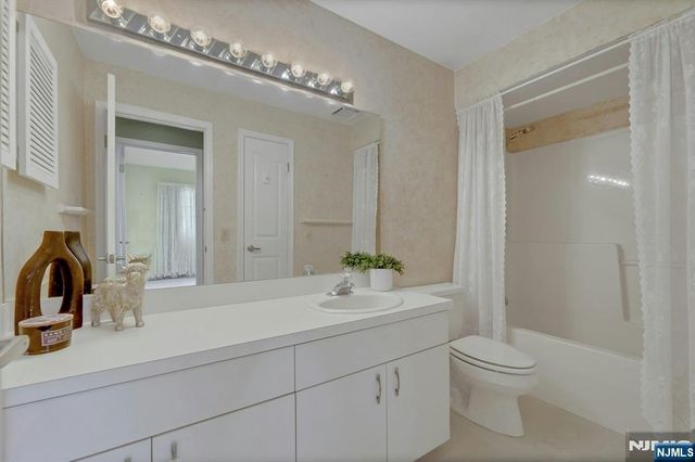 291 Vista View, Mahwah, NJ 07430