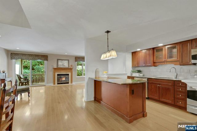 291 Vista View, Mahwah, NJ 07430