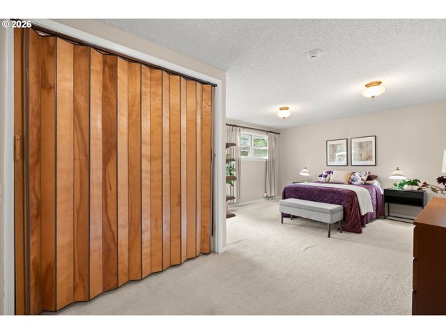 1831 Ne 142ND Ave, Portland, OR 97230