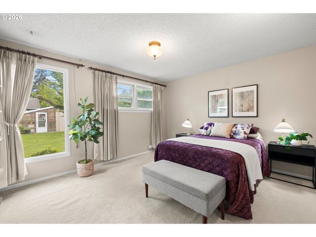 1831 Ne 142ND Ave, Portland, OR 97230