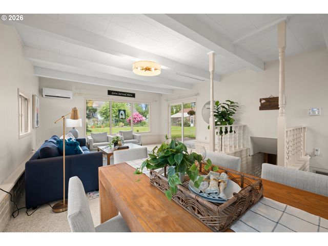1831 Ne 142ND Ave, Portland, OR 97230