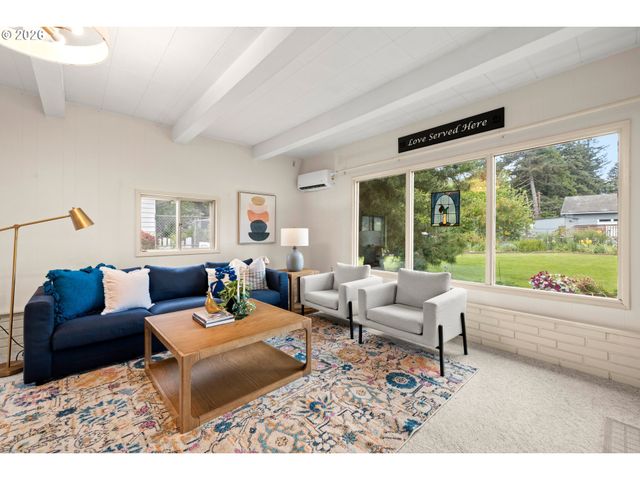 1831 Ne 142ND Ave, Portland, OR 97230