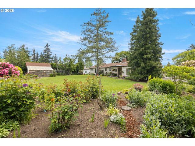 1831 Ne 142ND Ave, Portland, OR 97230