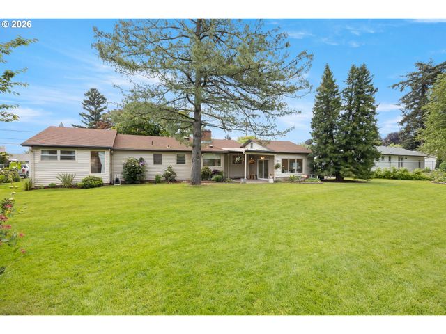 1831 Ne 142ND Ave, Portland, OR 97230