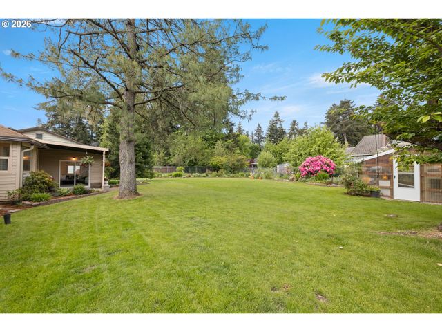 1831 Ne 142ND Ave, Portland, OR 97230
