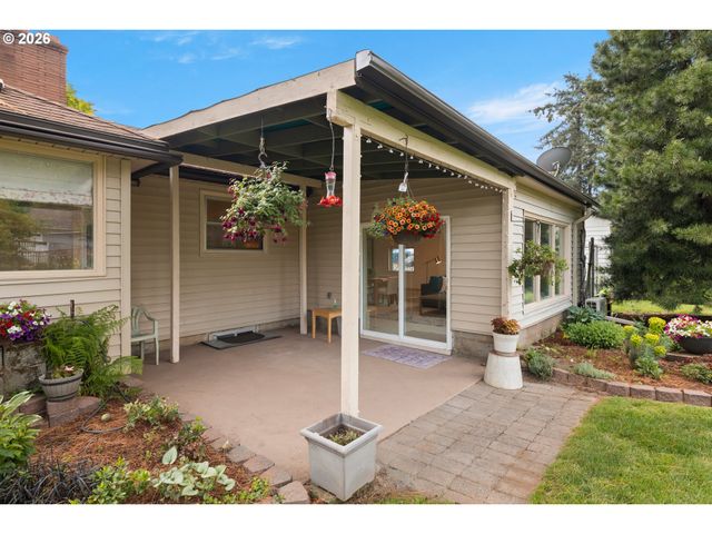 1831 Ne 142ND Ave, Portland, OR 97230