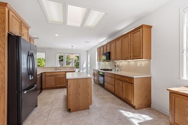 231 Cabot Ct, Lincoln, CA 95648