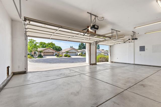 231 Cabot Ct, Lincoln, CA 95648