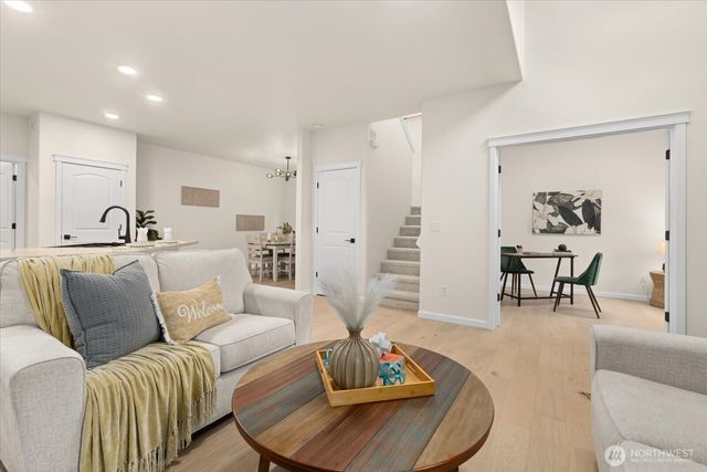 4924 Balustrade Boulevard SE, Lacey, WA 98513