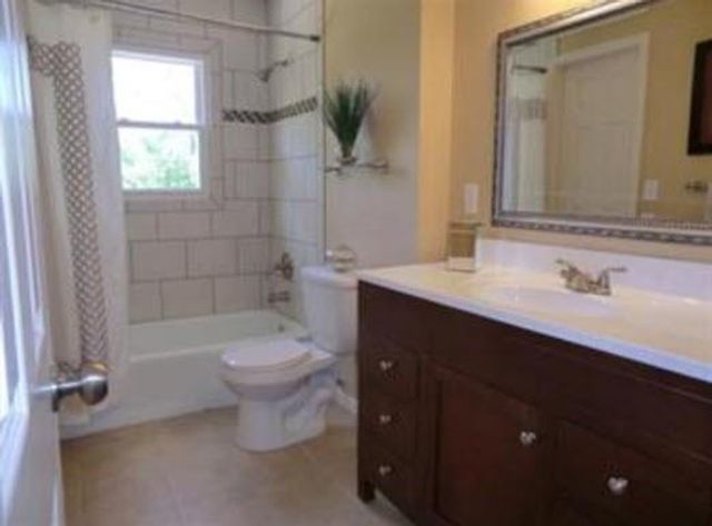 10716 BELLAIRE Avenue, Kansas City, MO 64134