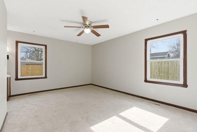 3656 S Westwood Avenue, Springfield, MO 65807