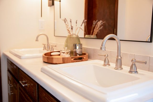 3656 S Westwood Avenue, Springfield, MO 65807