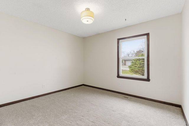 3656 S Westwood Avenue, Springfield, MO 65807