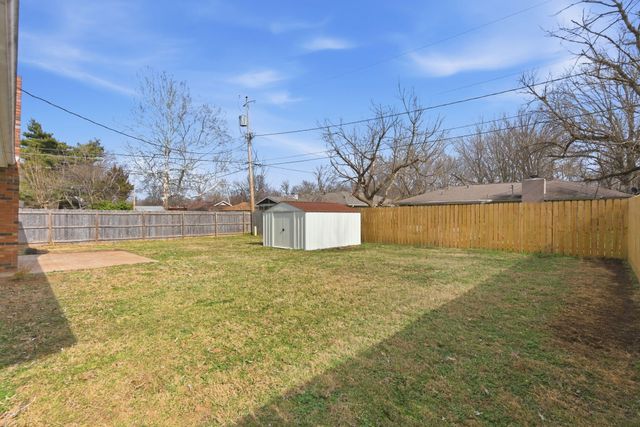 3656 S Westwood Avenue, Springfield, MO 65807