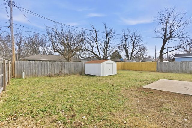 3656 S Westwood Avenue, Springfield, MO 65807