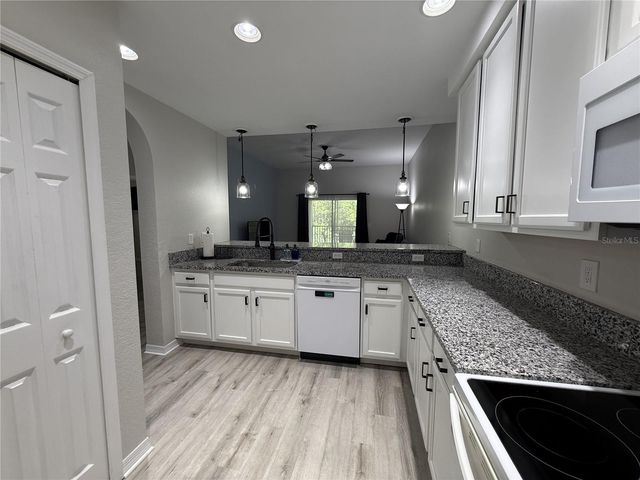 3060 PIRATES RETREAT COURT 102, Kissimmee, FL 34747