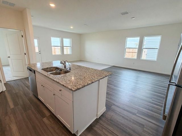 616 Wesley Miller LN, Taylor, TX 76574
