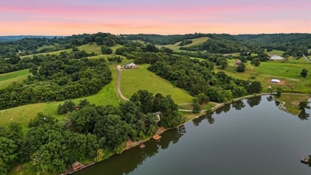 540 Clear Creek Cir, Pulaski, TN 38478