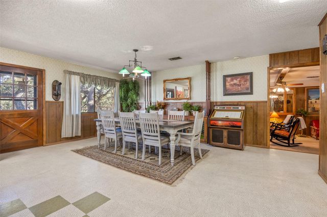 118 Buffalo Springs RD, New Braunfels, TX 78132