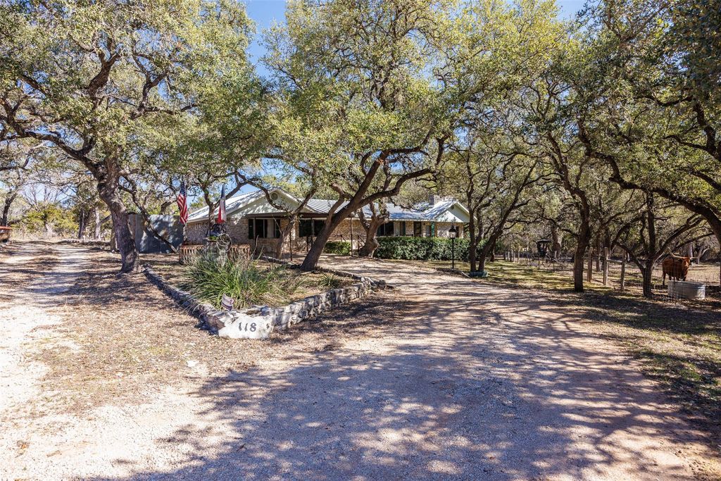 118 Buffalo Springs RD, New Braunfels, TX 78132
