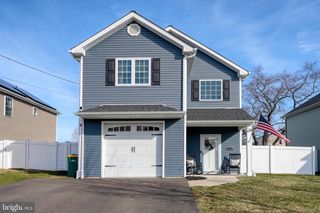 813 FIFTH AVE, Croydon, PA 19021