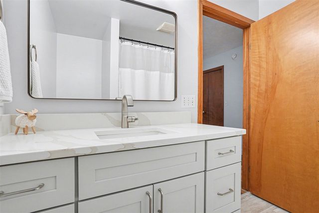 25 Trillium Court 6, Holland, MI 49423