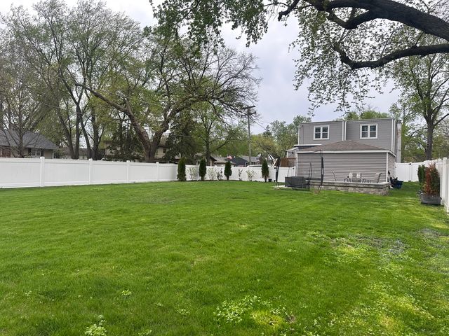 1759 Linden Road, Homewood, IL 60430