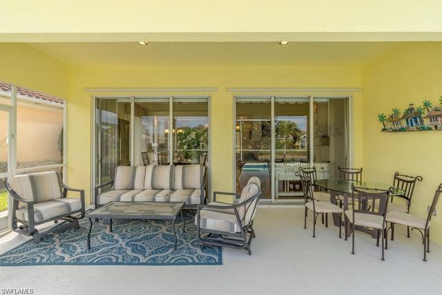 7687 Hernando CT, Naples, FL 34114