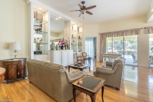 7687 Hernando CT, Naples, FL 34114