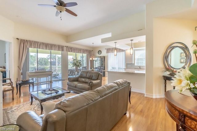 7687 Hernando CT, Naples, FL 34114