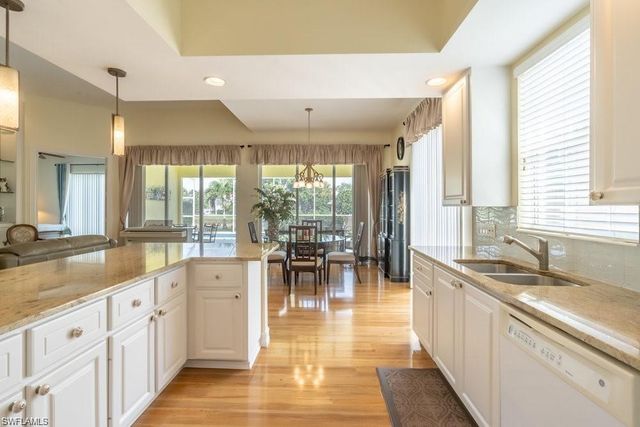 7687 Hernando CT, Naples, FL 34114