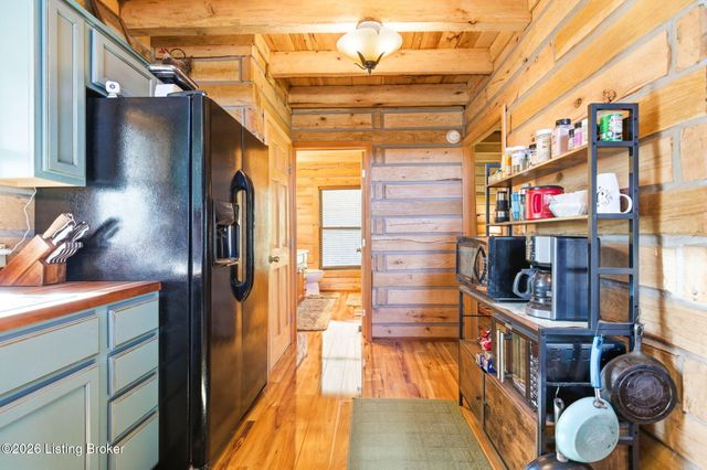 1304 Murray Rd, Taylorsville, KY 40071