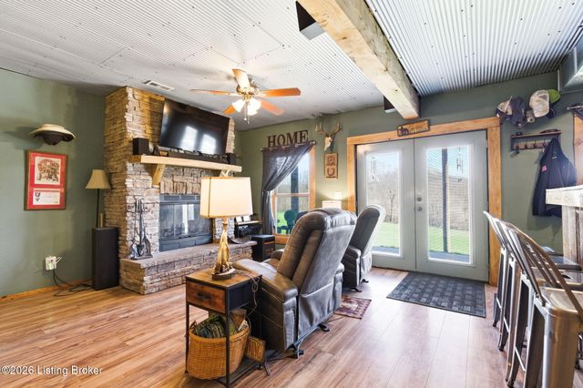 1304 Murray Rd, Taylorsville, KY 40071