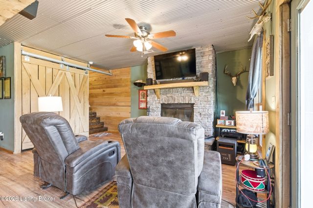 1304 Murray Rd, Taylorsville, KY 40071