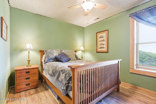 1304 Murray Rd, Taylorsville, KY 40071