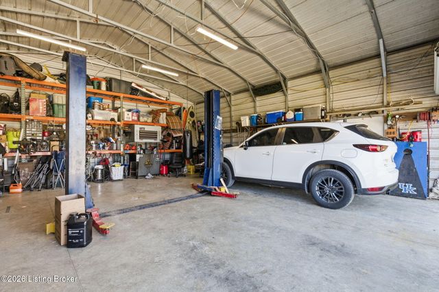 1304 Murray Rd, Taylorsville, KY 40071