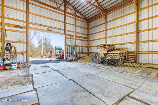 1304 Murray Rd, Taylorsville, KY 40071