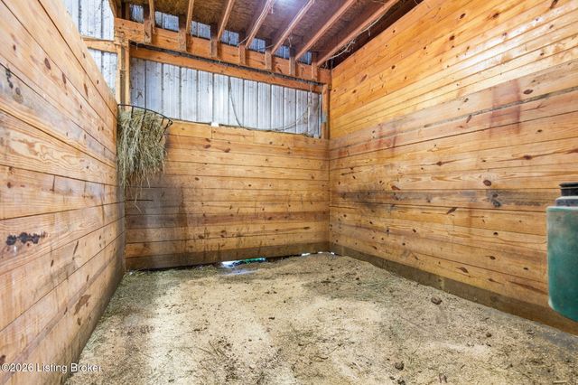 1304 Murray Rd, Taylorsville, KY 40071