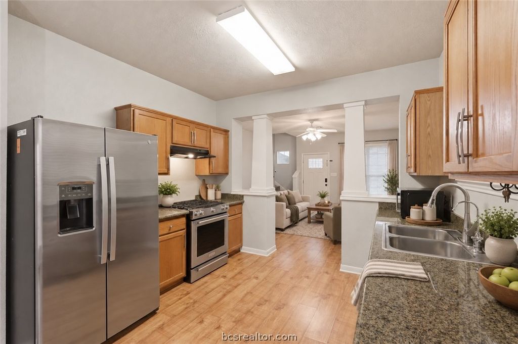 904 Eagle Ave, College Station, TX 77845 — photo 5