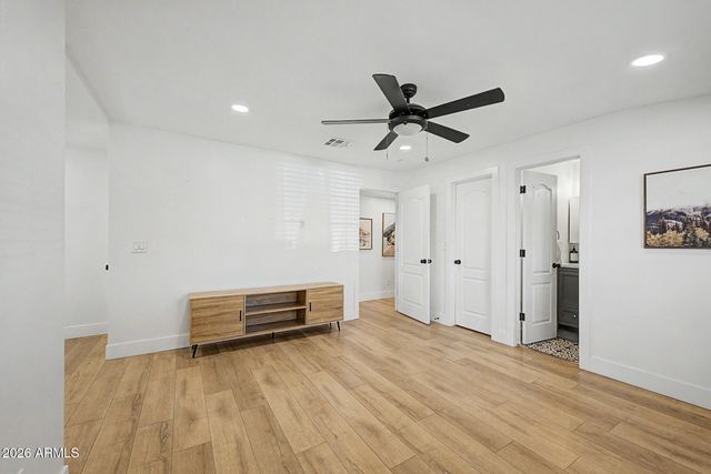 7725 E MCKINLEY Street, Scottsdale, AZ 85257