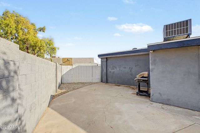 7725 E MCKINLEY Street, Scottsdale, AZ 85257