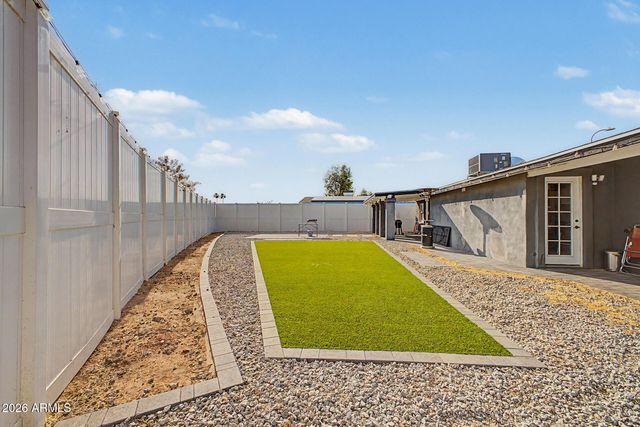 7725 E MCKINLEY Street, Scottsdale, AZ 85257