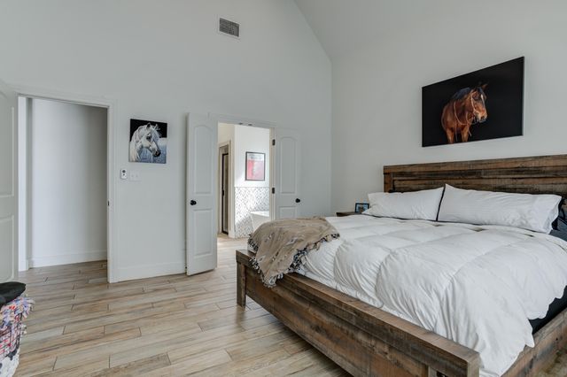 609 Calvin Drive, Wolfforth, TX 79382