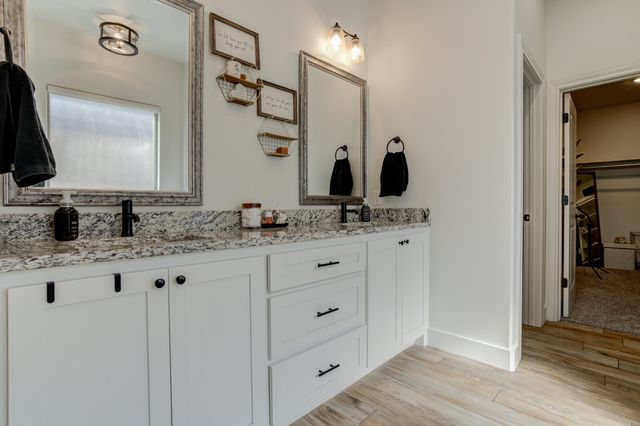 609 Calvin Drive, Wolfforth, TX 79382