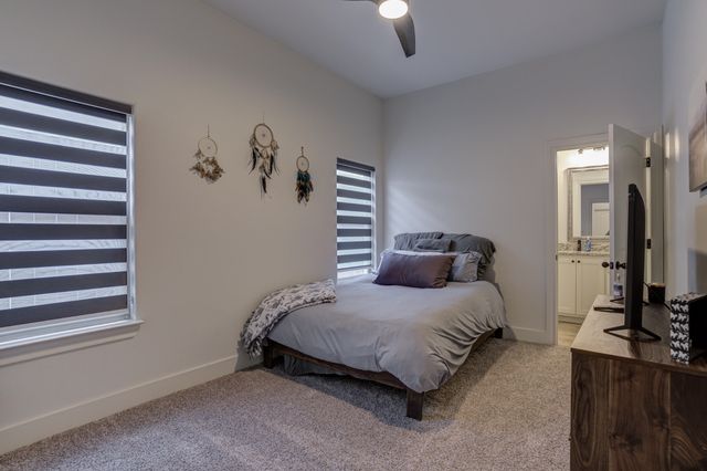 609 Calvin Drive, Wolfforth, TX 79382